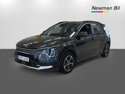 Grå Begagnad 2022 Kia Niro SUV | 289 900 kr (Marknadspris)