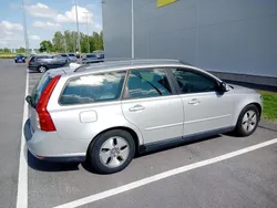 Grå Begagnad 2010 Volvo V50 Kinetic Kombi | 22 500 kr (Bra pris)