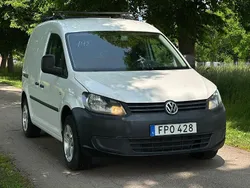 Vit Begagnad 2015 VW Caddy Minibuss | 69 900 kr (Marknadspris)