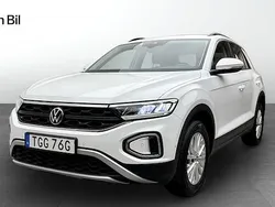 Vit (pure white) Begagnad 2022 VW T-Roc Life SUV | 219 900 kr (Marknadspris)