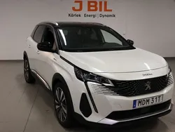Vit nacre Begagnad 2021 Peugeot 3008 GT SUV | 269 900 kr (Marknadspris)