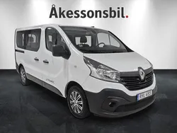 Vit Begagnad 2016 Renault Trafic Van | 199 000 kr