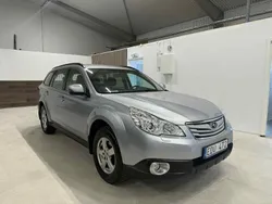 Silver Begagnad 2011 Subaru Outback SUV | 79 900 kr (Marknadspris)
