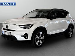 Vit Begagnad 2023 Volvo XC40 Plus SUV | 369 900 kr
