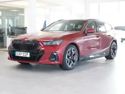 Röd/orange Begagnad 2024 BMW i5 M Sport Sedan | 799 900 kr