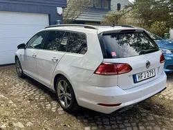 Silver Begagnad 2019 VW Golf VII R-line Kombi | 196 000 kr (Marknadspris)