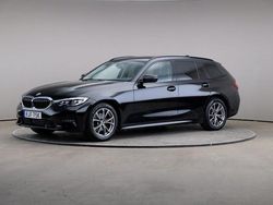Svart Begagnad 2019 BMW 320 Shadowline Kombi | 259 000 kr (Bra pris)