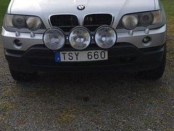 Grå Begagnad 2003 BMW X5 SUV | 35 000 kr