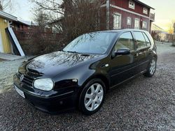 Begagnad 2000 VW Golf IV Highline Halvkombi | 80 000 kr