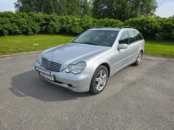 Grå Begagnad 2002 Mercedes C240 Elegance Kombi | 39 000 kr (Lite dyr)
