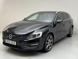 Svart Begagnad 2015 Volvo V60 Ocean Race Kombi | 122 000 kr (Marknadspris)