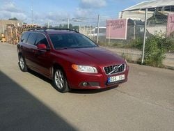 Röd Begagnad 2012 Volvo V70 Momentum Kombi | 99 000 kr (Marknadspris)