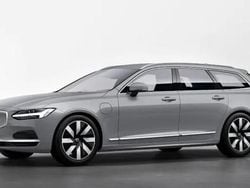 Grå Ny 2025 Volvo V90 Core Kombi | 539 800 kr (Marknadspris)