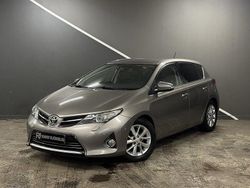 Brun Begagnad 2013 Toyota Auris Halvkombi | 119 900 kr (Lite dyr)