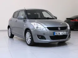 Grå Begagnad 2012 Suzuki Swift Halvkombi | 79 900 kr (Marknadspris)