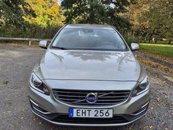 Brun Begagnad 2015 Volvo V60 Kombi | 89 000 kr (Bra pris)