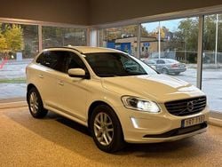 Vit Begagnad 2017 Volvo XC60 Momentum SUV | 149 900 kr (Bra pris)