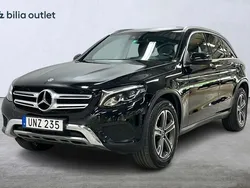 Svart Begagnad 2018 Mercedes GLC250 SUV | 329 900 kr (Marknadspris)
