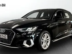 Brilliantsvart Begagnad 2022 Audi A3 Advanced Plus | 239 900 kr (Marknadspris)