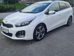 Vit Begagnad 2017 Kia Ceed Sportswagon GT-Line Kombi | 135 000 kr (Marknadspris)