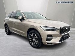 Ljusgrå Begagnad 2022 Volvo XC60 Core SUV | 409 500 kr (Marknadspris)