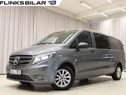 Grå (metallic) Begagnad 2022 Mercedes Vito Minibuss | 499 900 kr