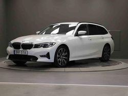 Vit Begagnad 2020 BMW 320 Kombi | 279 000 kr (Marknadspris)