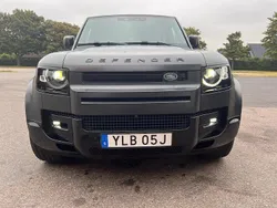 Grå Begagnad 2024 Land Rover Defender SE Dynamic SUV | 1 100 000 kr (Lite dyr)