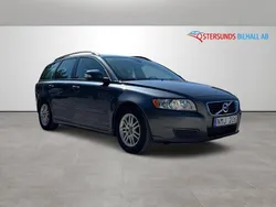 Grå Begagnad 2011 Volvo V50 Kinetic Kombi | 99 900 kr (Dyr)