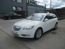Vit Begagnad 2010 Opel Insignia Edition Kombi | 89 900 kr (Marknadspris)