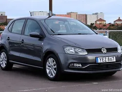 Grå samma som bilen Begagnad 2016 VW Polo S Halvkombi | 79 900 kr (Superpris)