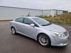 Silver Begagnad 2008 Toyota Avensis Sedan | 45 000 kr (Dyr)