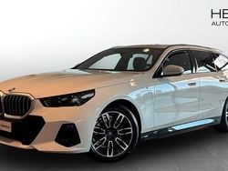 Vit (white) Begagnad 2025 BMW 530e M Sport Kombi | 598 700 kr (Superpris)