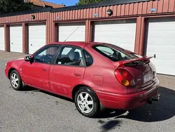 Röd Begagnad 2001 Toyota Corolla Halvkombi | 20 000 kr