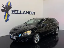Svart Begagnad 2011 Volvo V60 Summum Kombi | 99 900 kr (Bra pris)
