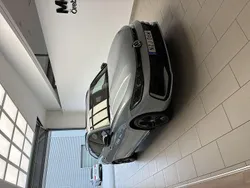 Silver (oyster silver metallic) Ny 2025 VW Passat R-line Kombi | 591 300 kr (Marknadspris)