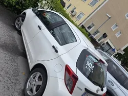 Vit Begagnad 2012 Toyota Yaris Life Halvkombi | 59 500 kr (Marknadspris)