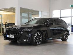 Svart Begagnad 2024 BMW 520 Comfort Edition Kombi | 618 800 kr (Dyr)
