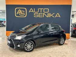 Svart Begagnad 2016 Toyota Yaris Active Halvkombi | 99 900 kr (Marknadspris)
