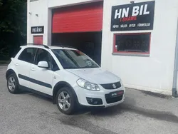 Vit Begagnad 2011 Suzuki SX4 Halvkombi | 25 900 kr (Bra pris)
