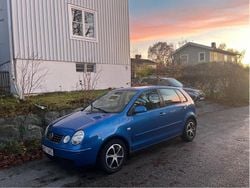 Blå Begagnad 2005 VW Polo Basis Halvkombi | 19 900 kr (Bra pris)