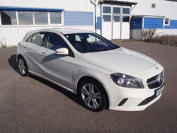 Vit Begagnad 2016 Mercedes A180 Halvkombi | 149 500 kr (Lite dyr)