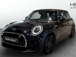 Svart (black) Begagnad 2022 Mini Cooper SE Halvkombi | 208 700 kr (Bra pris)