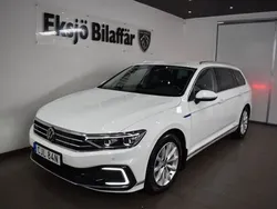 Vit Begagnad 2020 VW Passat GTE Kombi | 197 500 kr (Marknadspris)