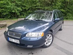 Blå Begagnad 2006 Volvo V70 Kinetic Kombi | 39 000 kr (Marknadspris)