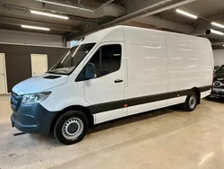 Vit Begagnad 2022 Mercedes Sprinter Van | 439 900 kr (Marknadspris)