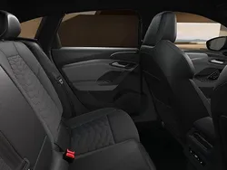 Mörkblå (malpeloblå metallic) Ny 2025 Audi e-tron Design SUV | 758 600 kr