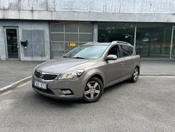 Mörkgrå Begagnad 2011 Kia Ceed Sportswagon Kombi | 39 900 kr (Bra pris)