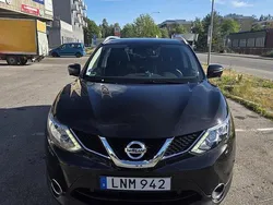 Svart Begagnad 2016 Nissan Qashqai SUV | 143 000 kr (Marknadspris)
