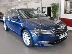 Blå Begagnad 2016 Skoda Superb Style Kombi | 179 500 kr (Lite dyr)